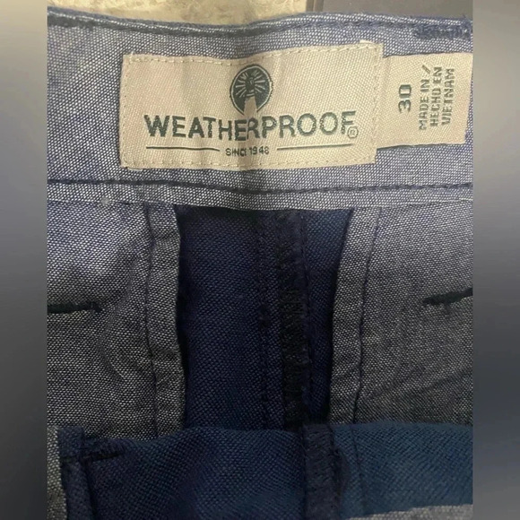 Weatherproof Flat Front Chino Shorts. Navy. 30 waist/9” inseam. NWT - Picture 5 of 6